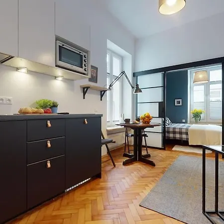 Daire Loft Targowa Next To Metro Station