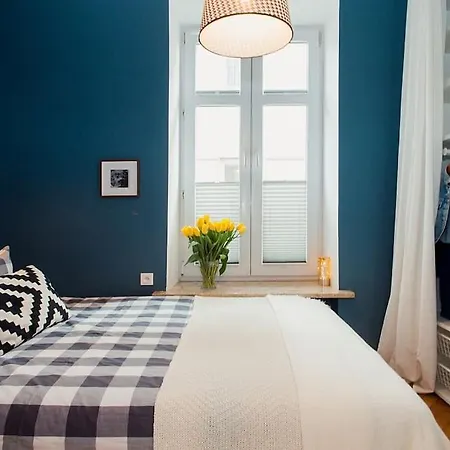Loft Targowa Next To Metro Station * Varşova