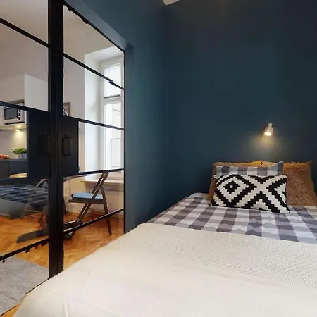 Loft Targowa Next To Metro Station Varşova