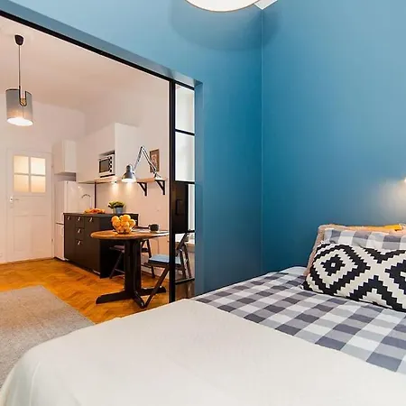 Loft Targowa Next To Metro Station Daire *