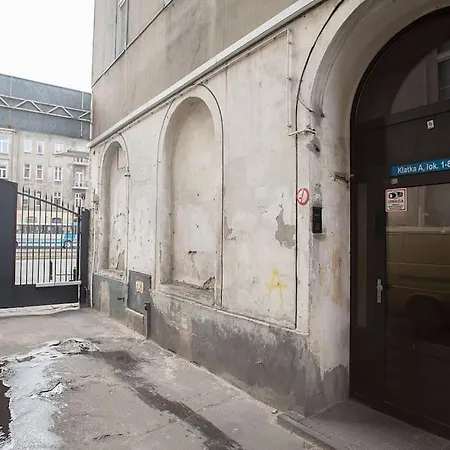 Loft Targowa Next To Metro Station Varşova