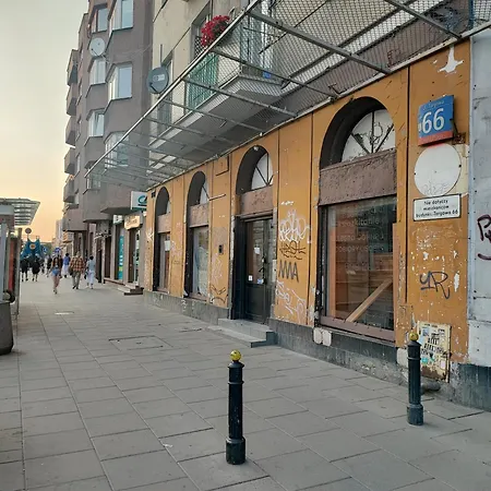 Loft Targowa Next To Metro Station * Varşova